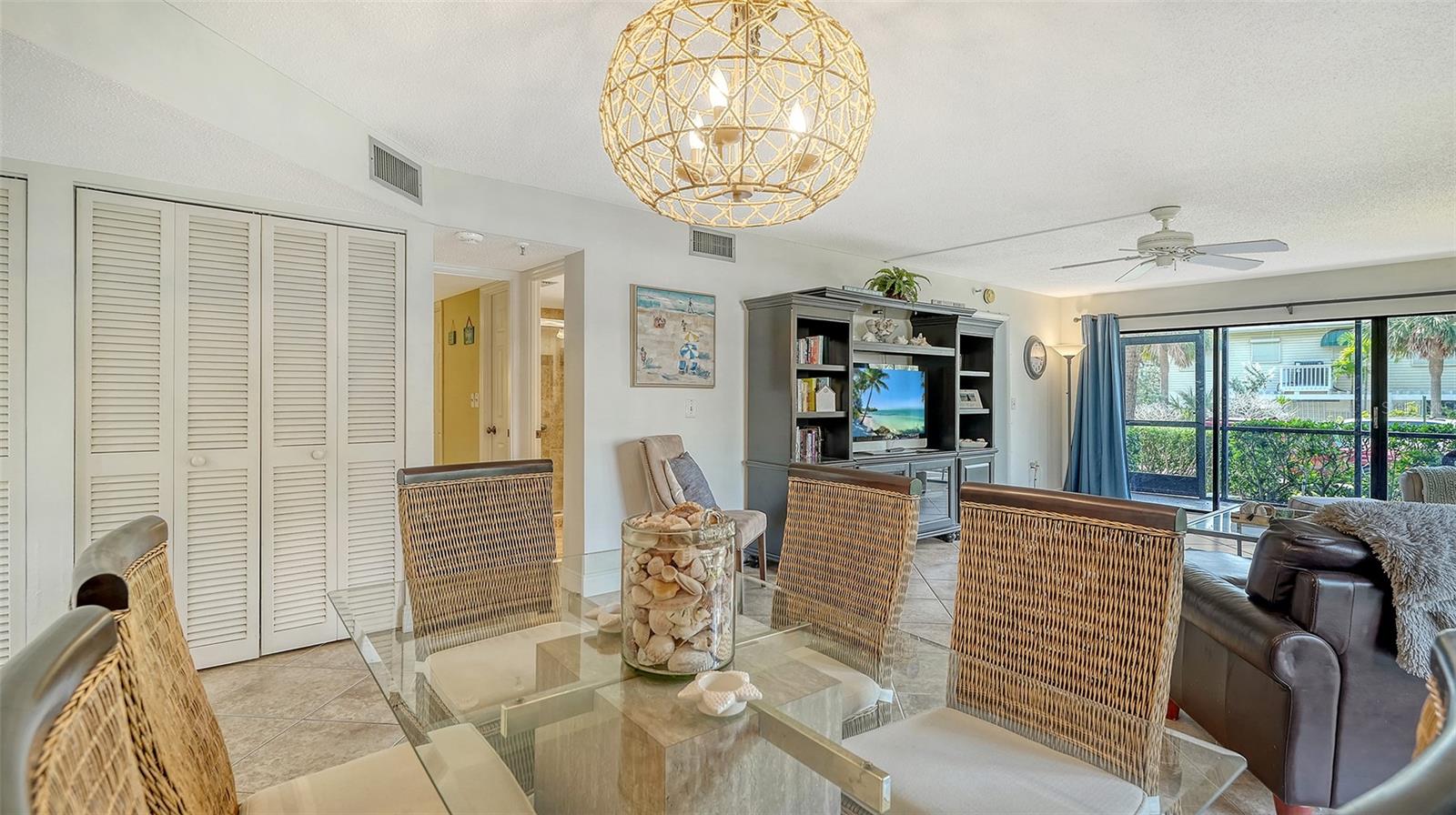 LIDO TOWERS - Residential