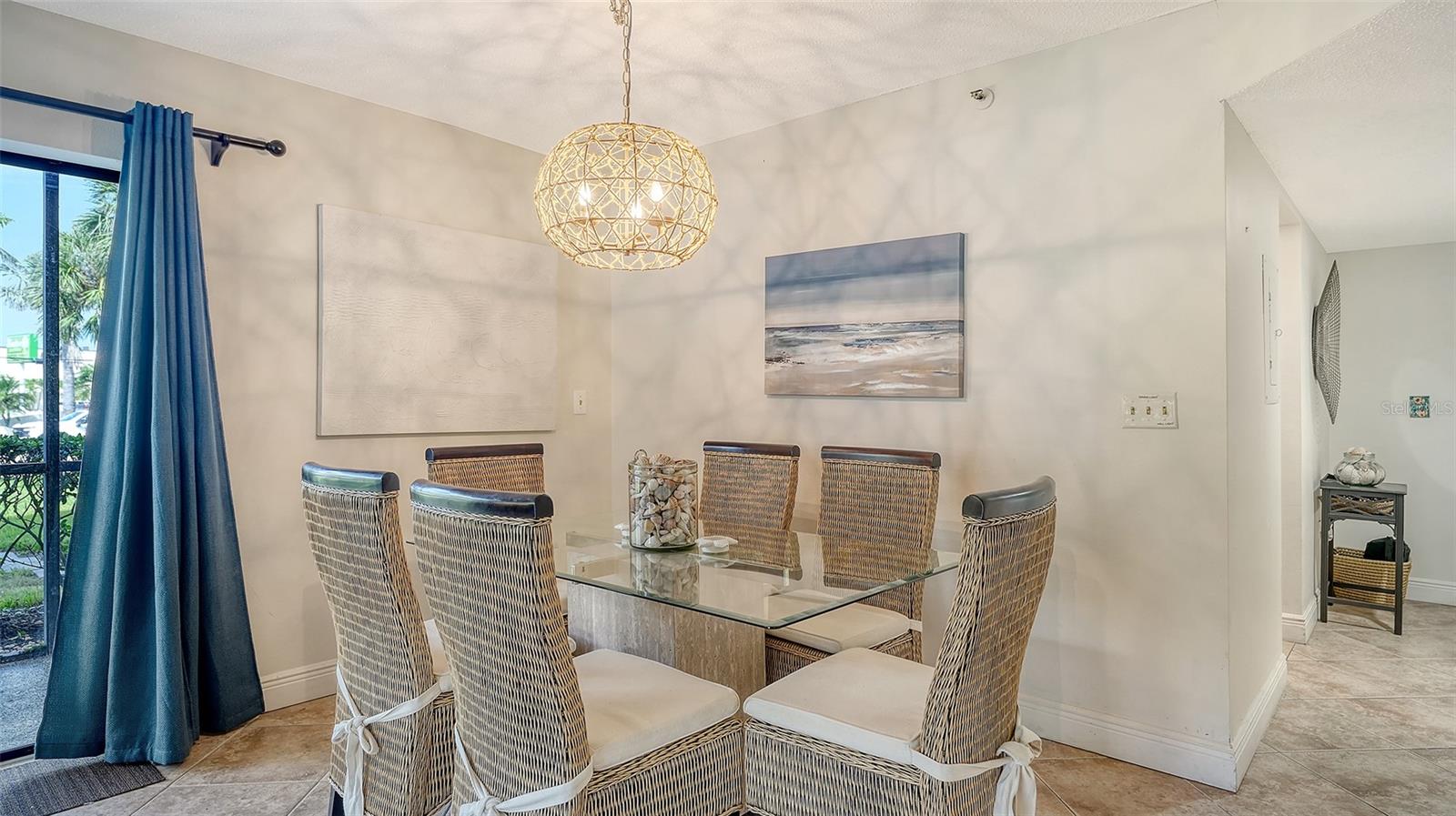 LIDO TOWERS - Residential