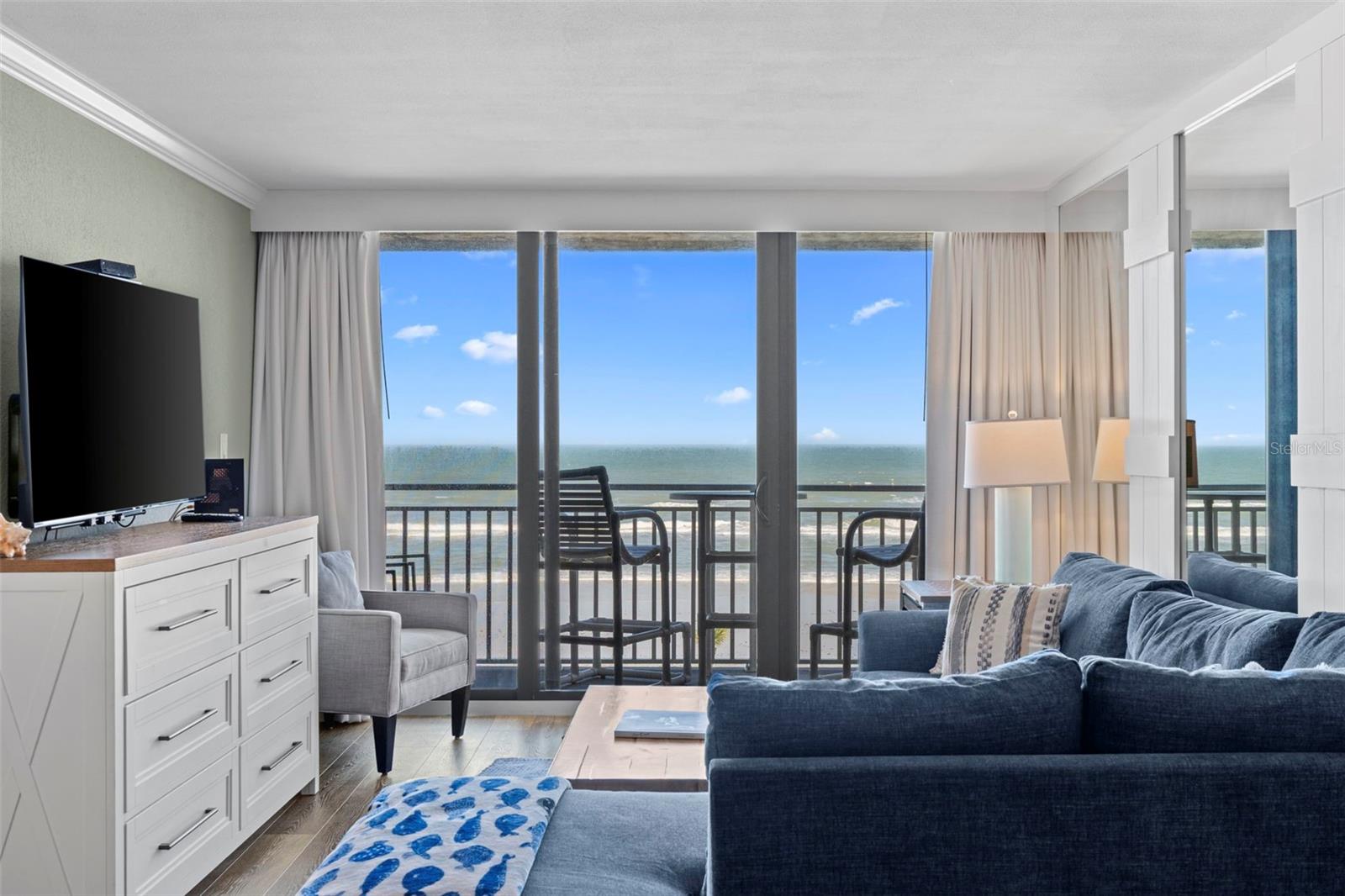 PELICAN - Residential