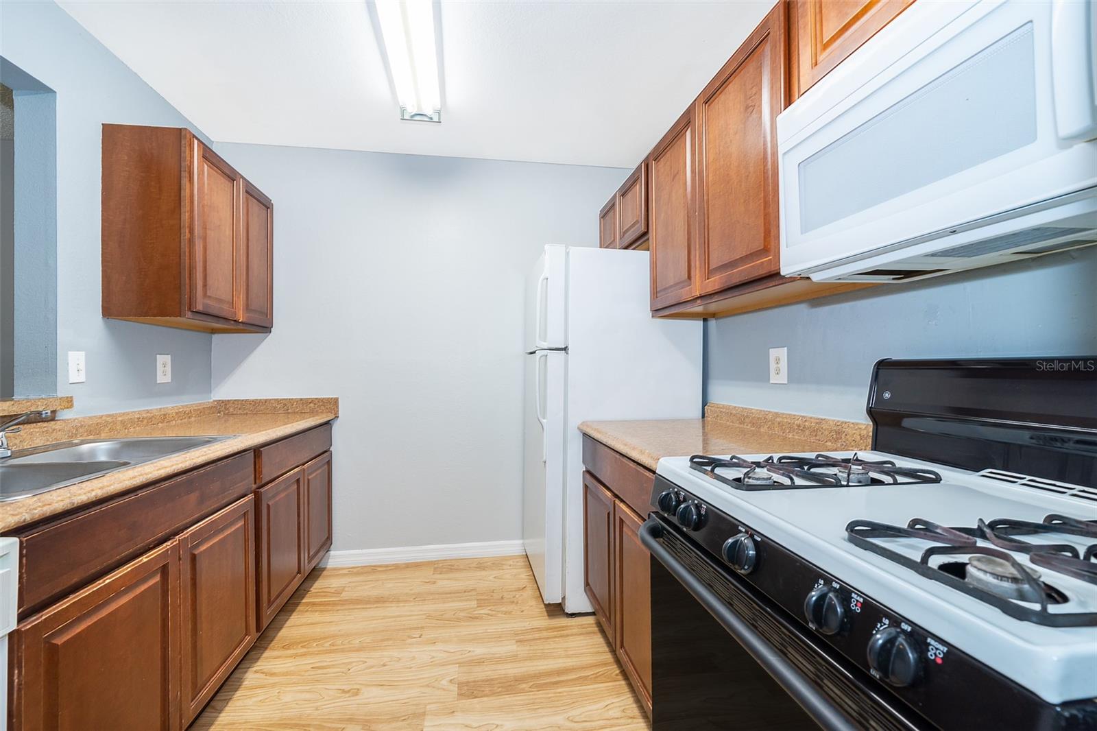 MIRIADA CONDOS - Residential Lease