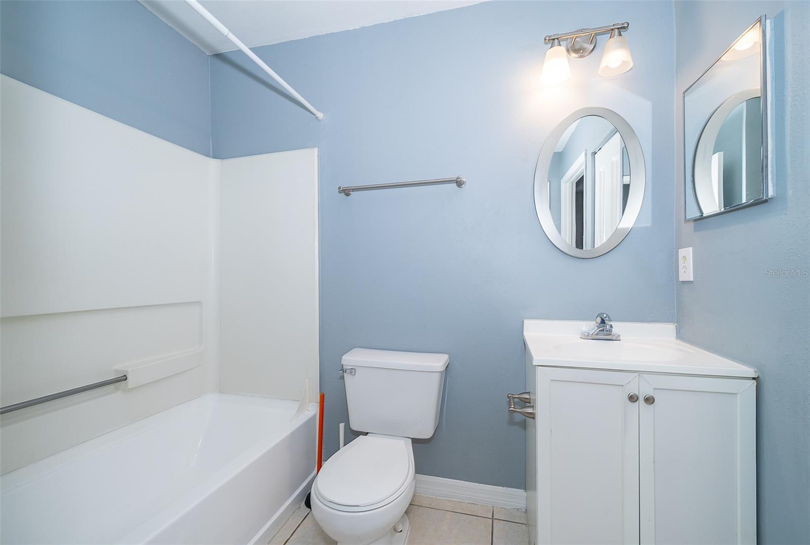 MIRIADA CONDOS - Residential Lease