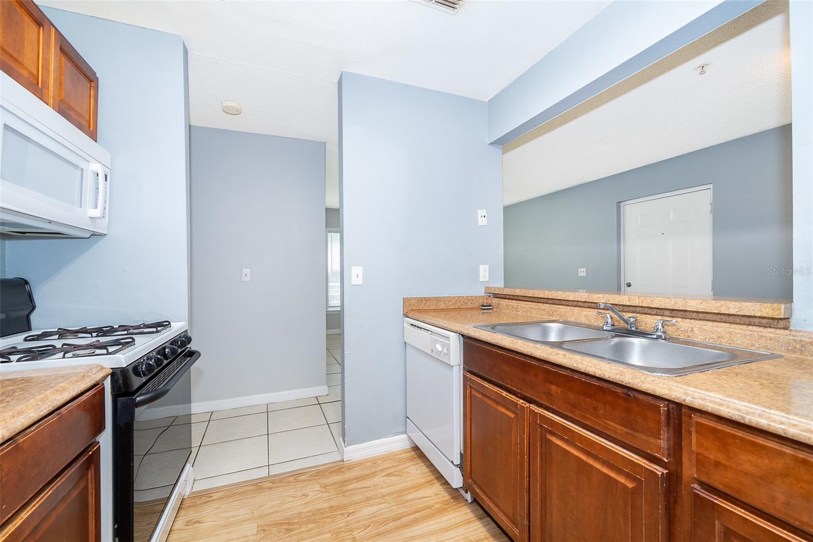 MIRIADA CONDOS - Residential Lease