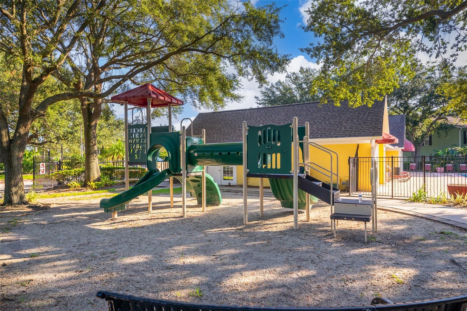 MIRIADA CONDOS - Residential Lease