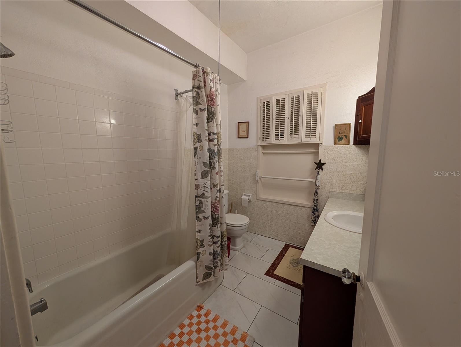 BAYVIEW - Residential Lease