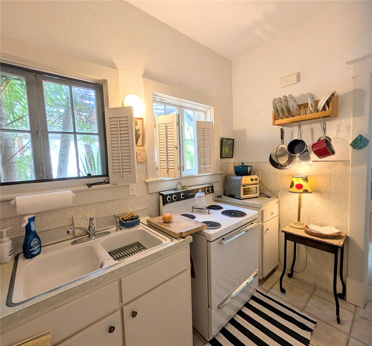 BAYVIEW - Residential Lease