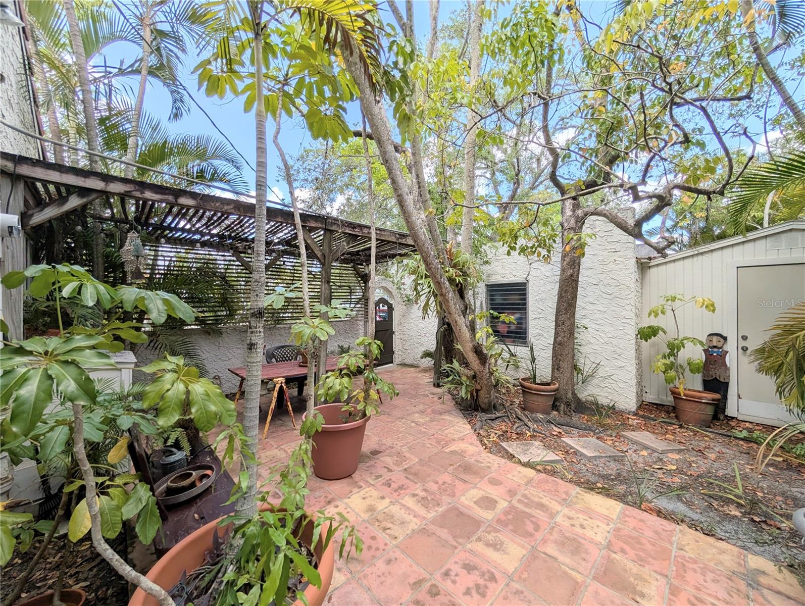 BAYVIEW - Residential Lease