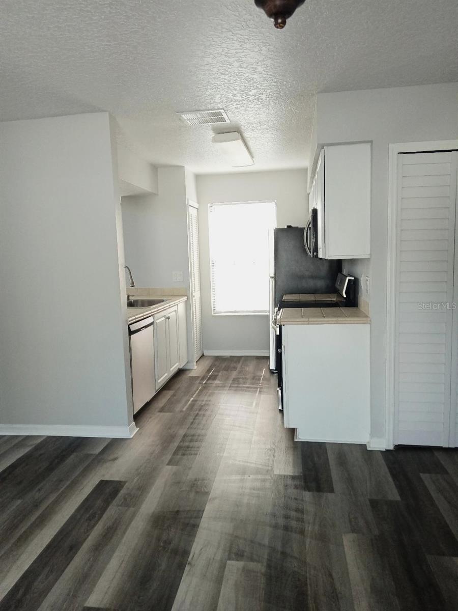 VILLAS AT SHADOW BAY THE - Residential