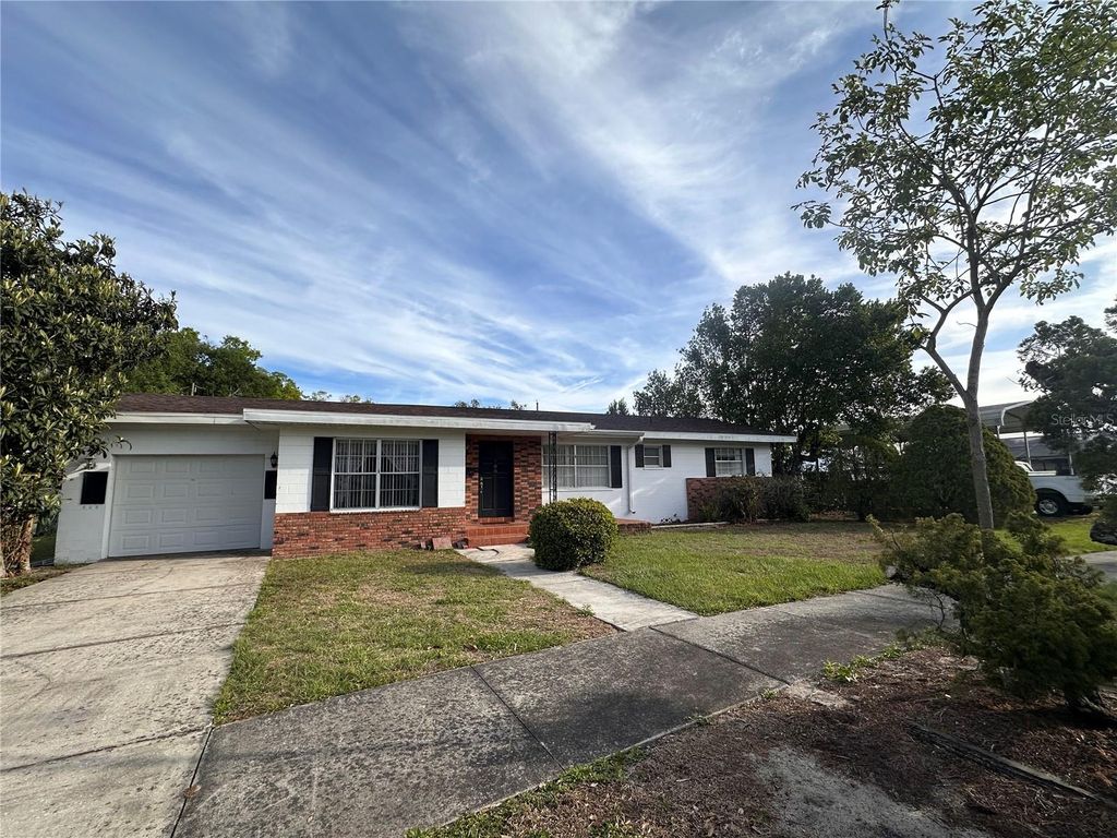 Photo of 708 Chestnut Road, Auburndale, FL 33823 (MLS # L4960509)