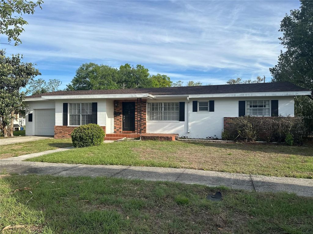 Photo of 708 Chestnut Road, Auburndale, FL 33823 (MLS # L4960509)