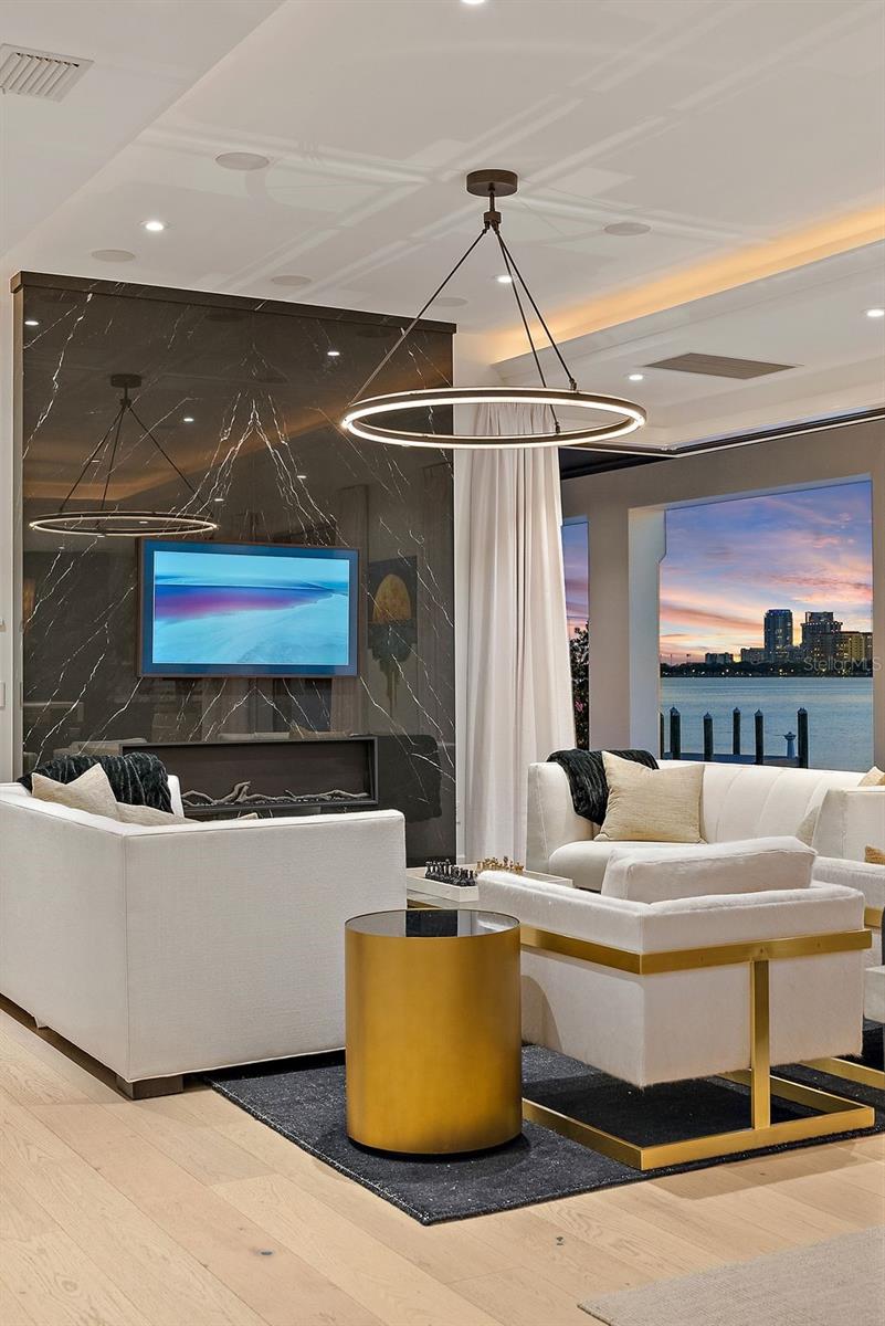 BAY POINT-SNELL ISLE - Residential