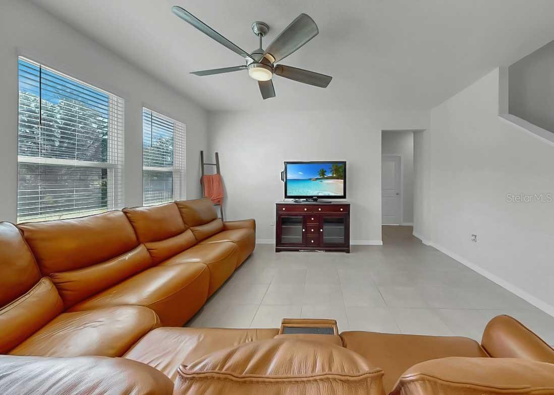 SOUTHERN OAKS PH I & II - Residential Lease