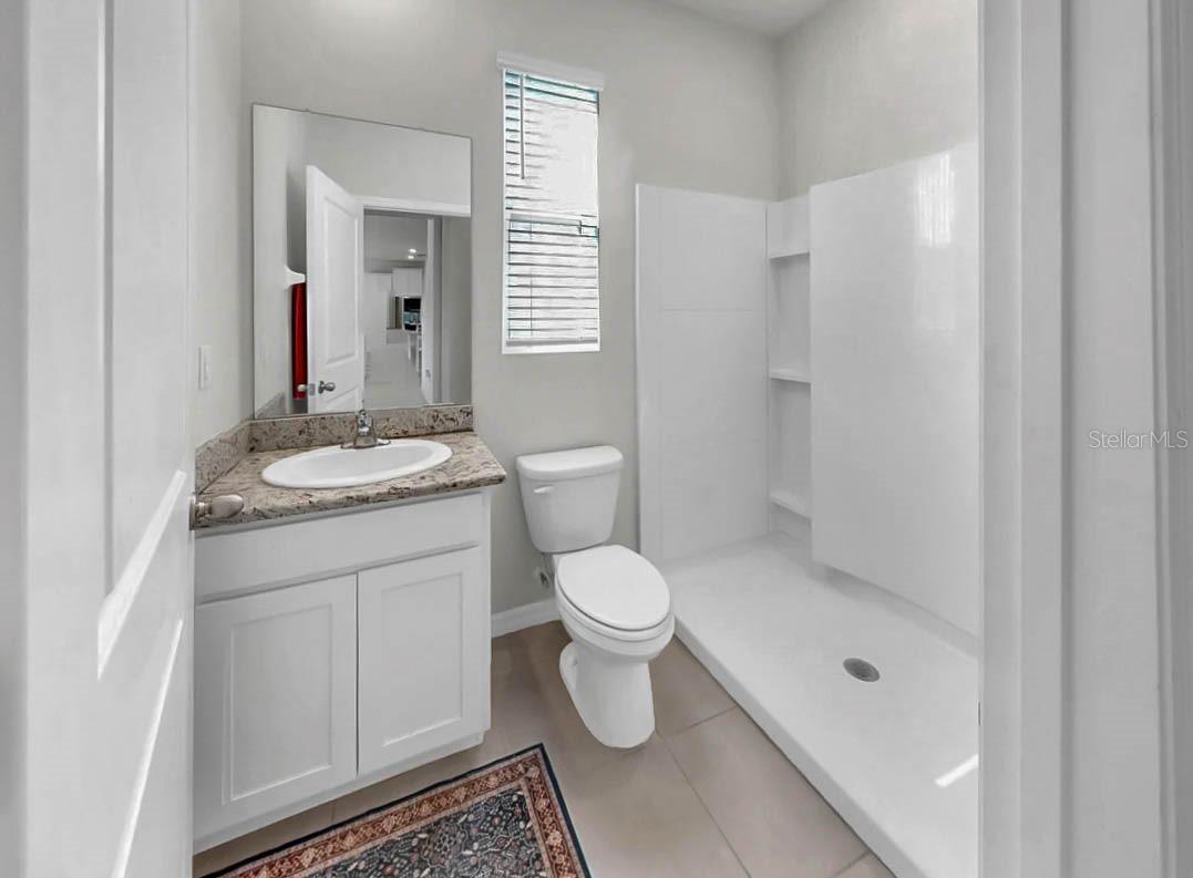 SOUTHERN OAKS PH I & II - Residential Lease