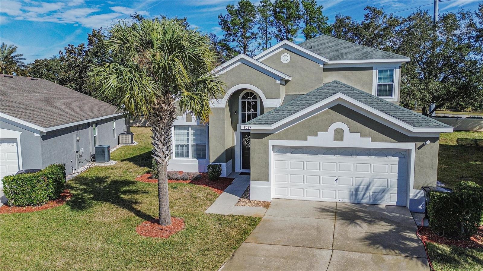 8048 KING PALM CIRCLE