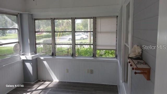 LAKE BARTON PARK - Residential Lease