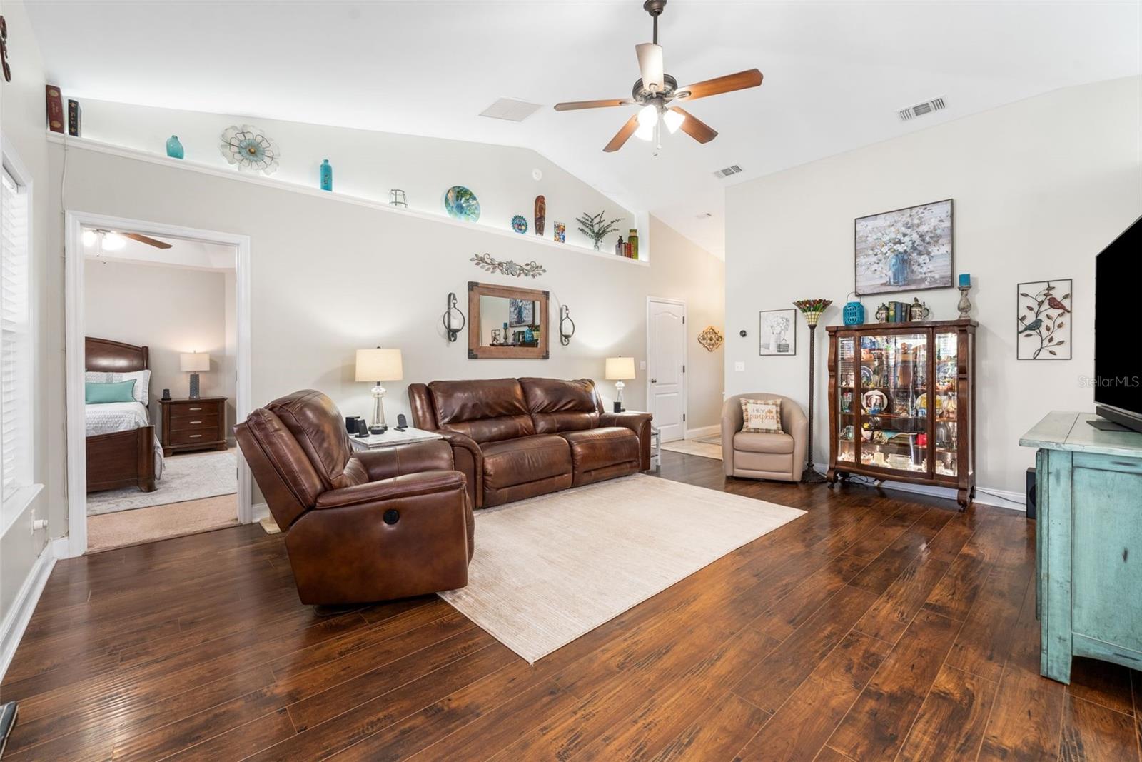 NEWTOWN 1894 PH 3 - Residential