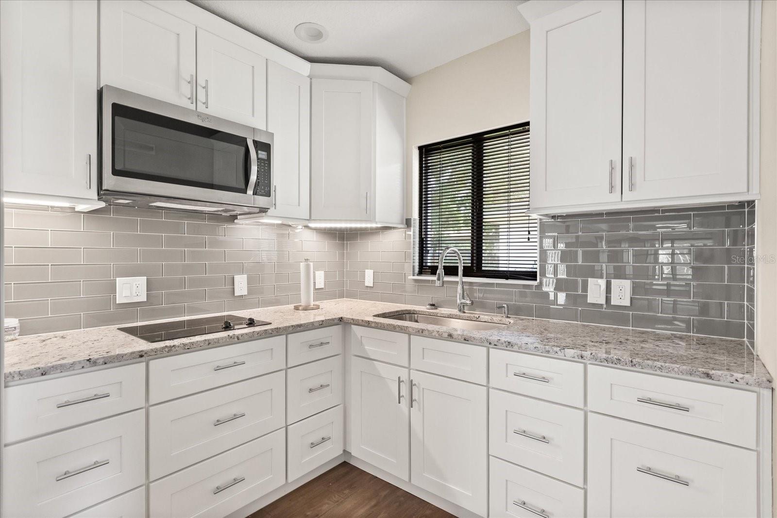 FEATHERSTONES REPLAT/CAYWOOD - Residential