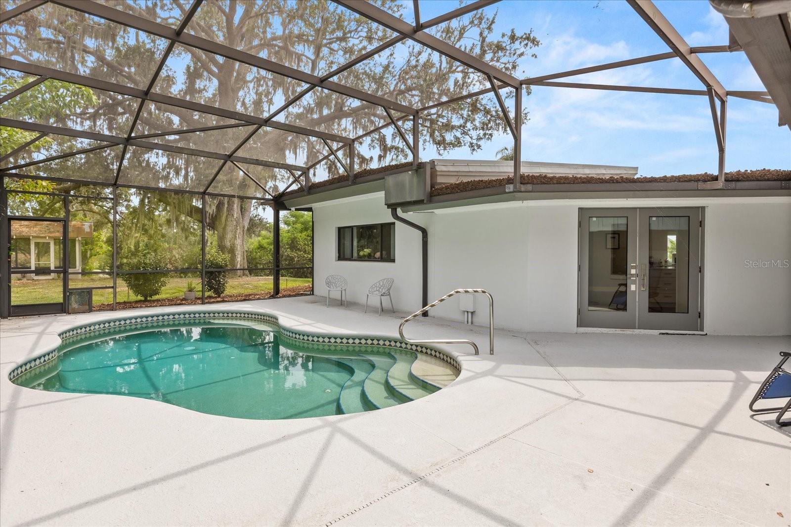 FEATHERSTONES REPLAT/CAYWOOD - Residential
