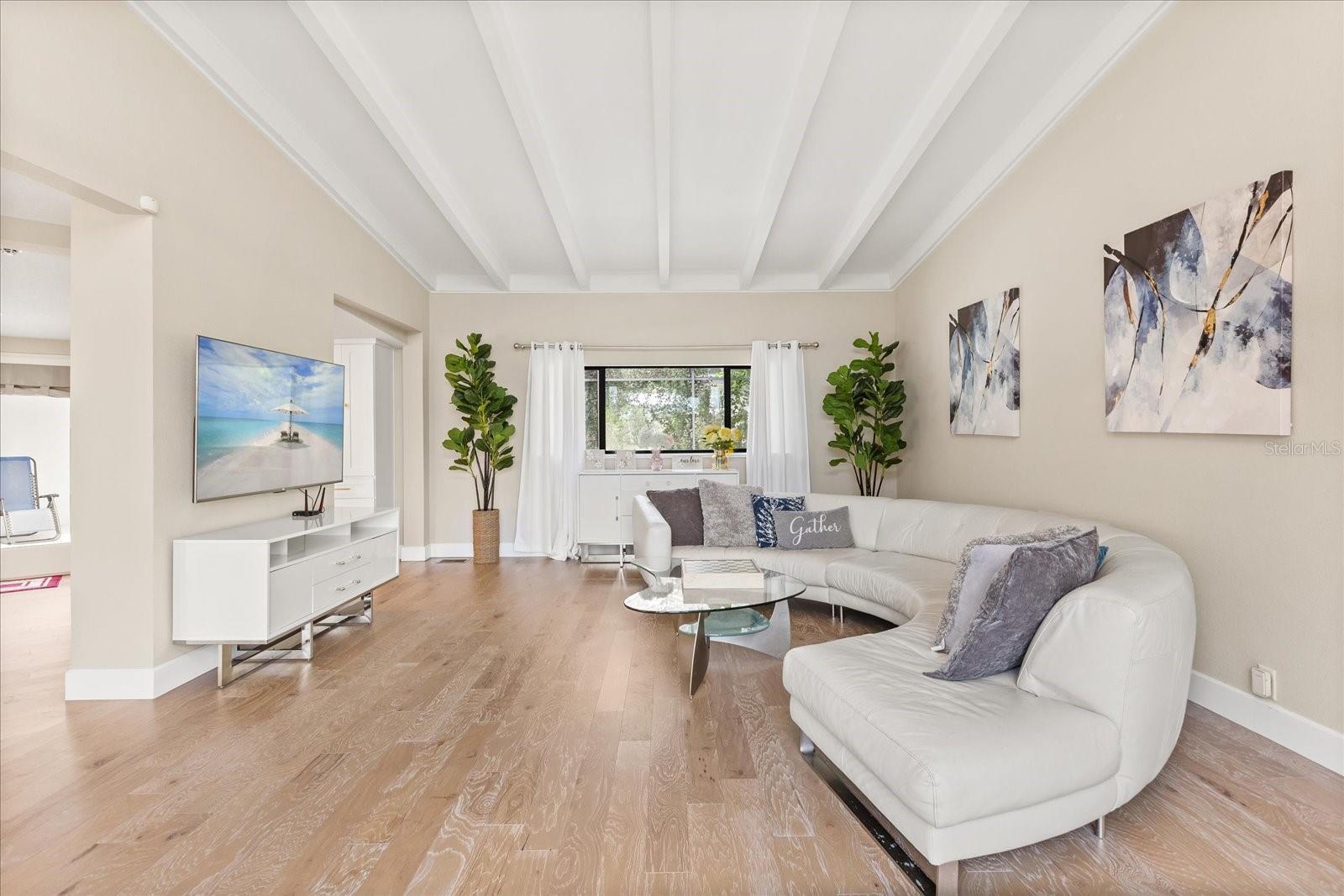 FEATHERSTONES REPLAT/CAYWOOD - Residential