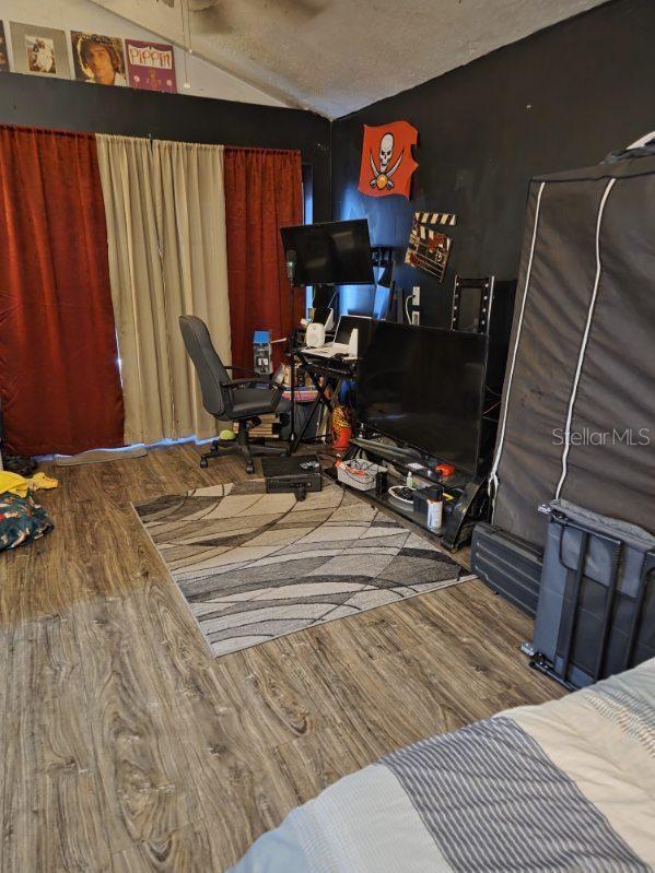 MANOR HILLS SUB - Residential Income