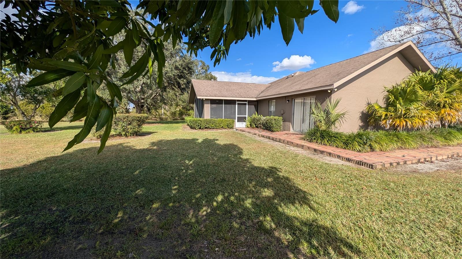 SPRING LAKE VILL 03 - Residential Lease