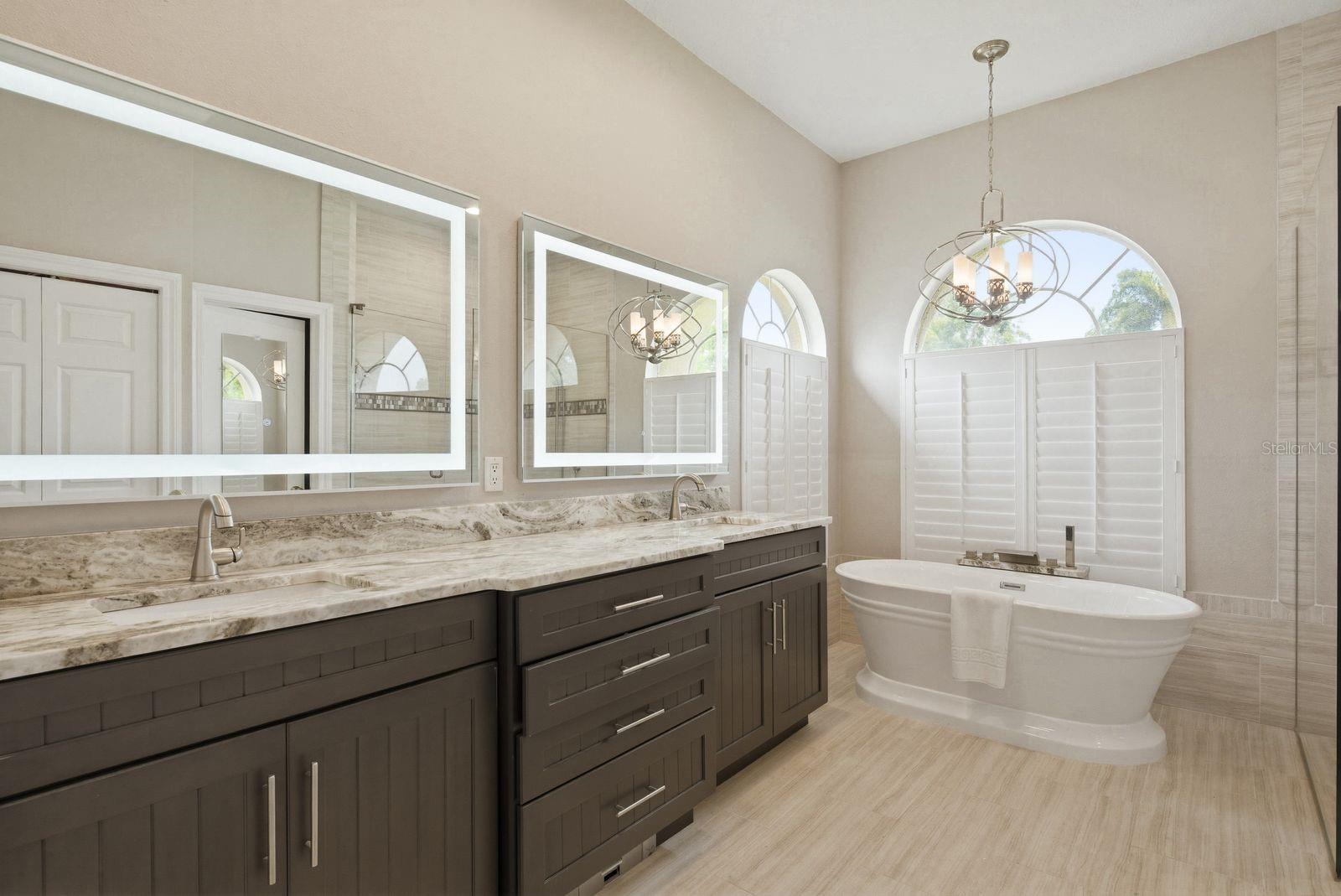 PIPERS MEADOW - Residential