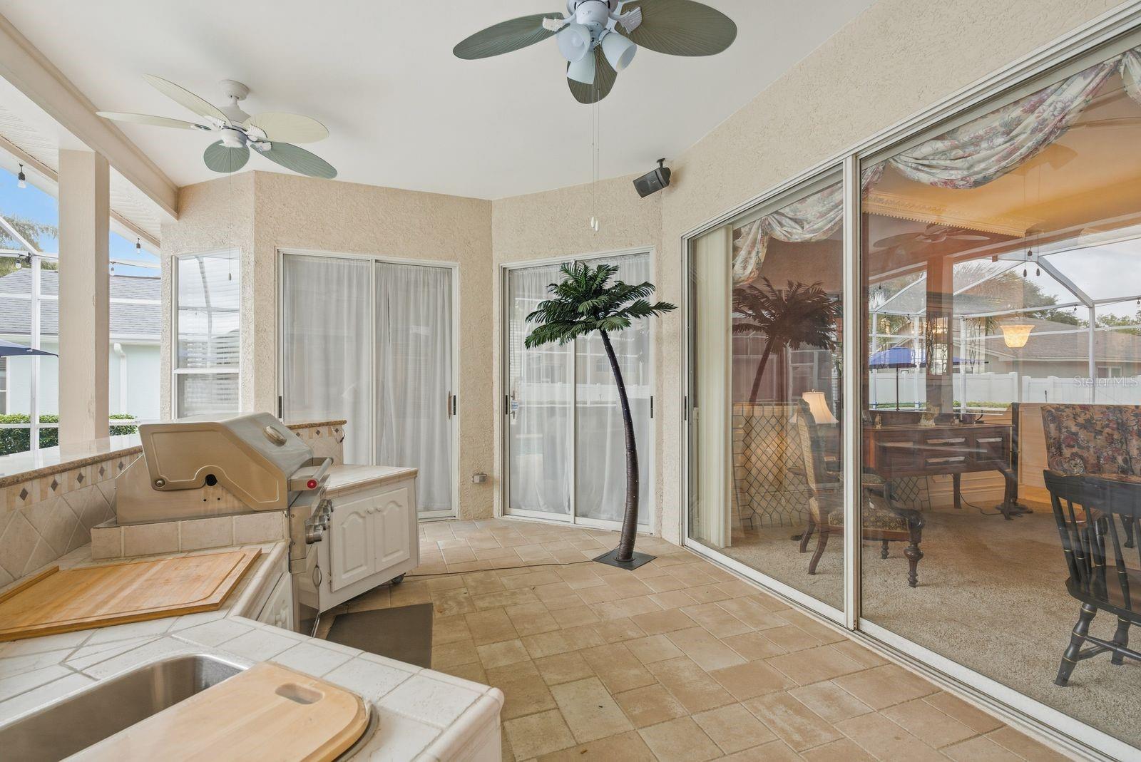 PIPERS MEADOW - Residential