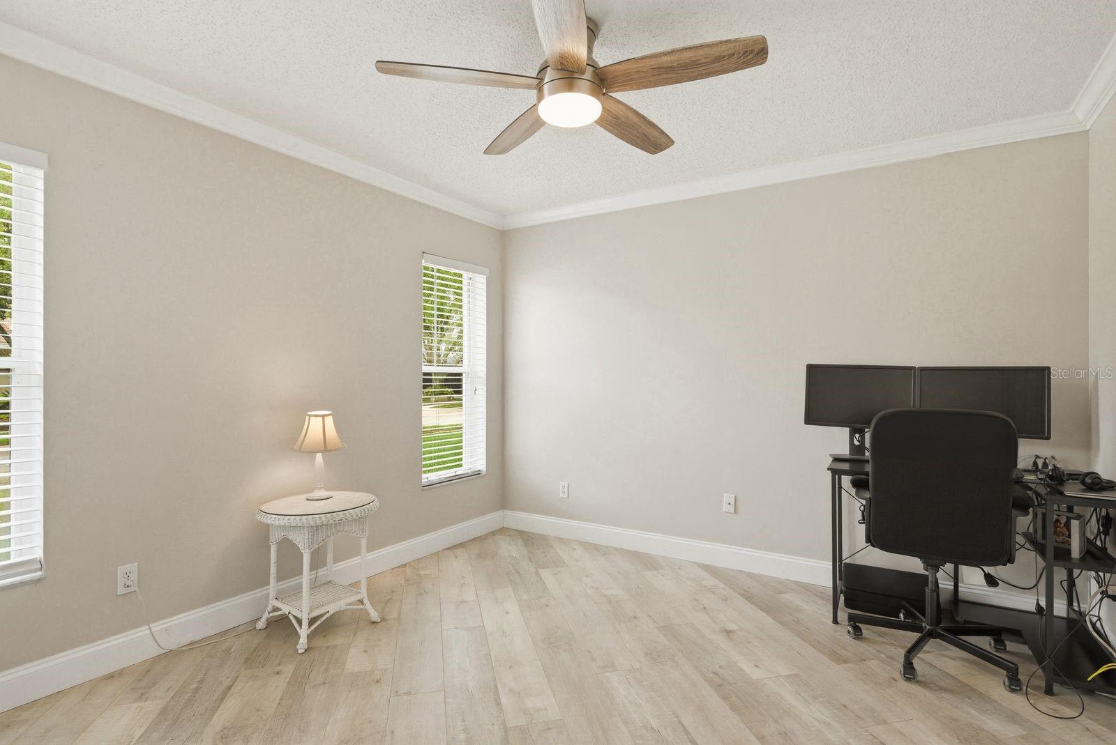 PIPERS MEADOW - Residential