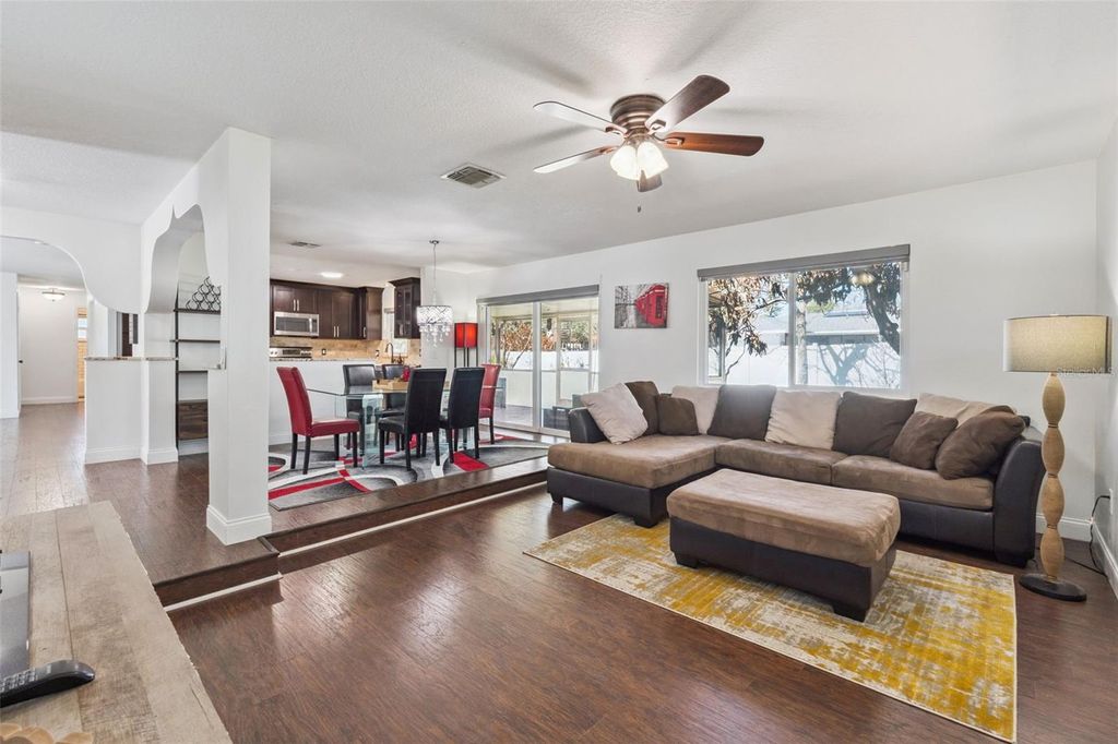 Photo of 6812 Tamarind Circle, Orlando, FL 32819 (MLS # O6385835)