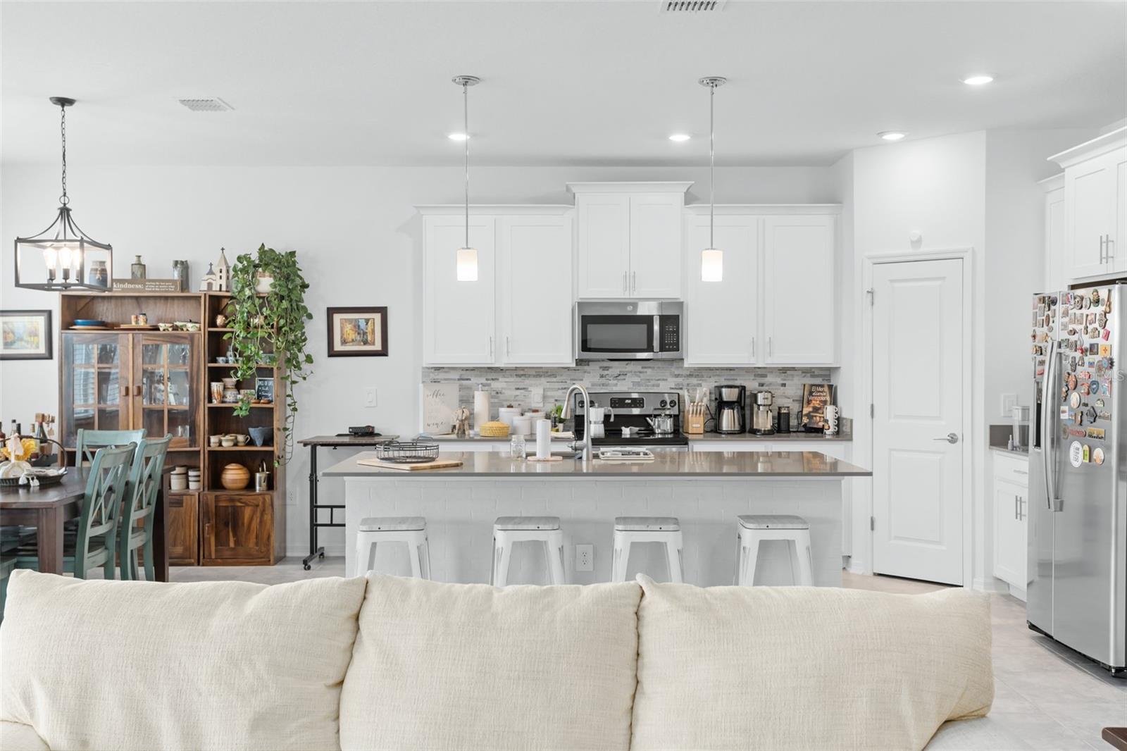 HILLSIDE ESTATES AT STONEYBROOK HILLS - Residential