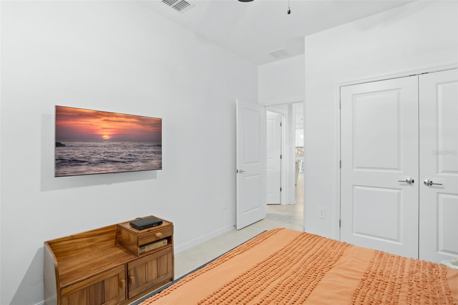 HILLSIDE ESTATES AT STONEYBROOK HILLS - Residential