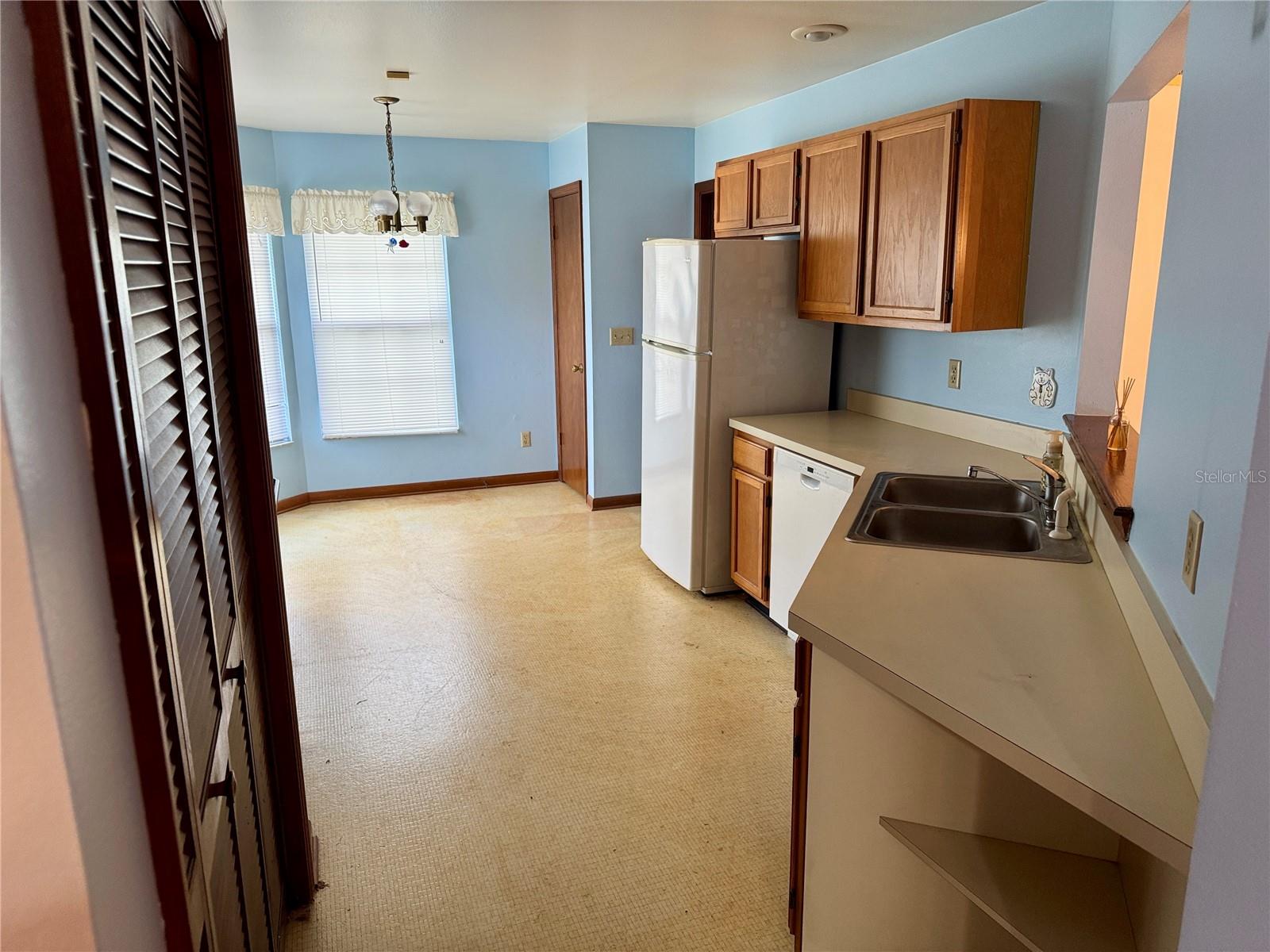 WINDSONG ESTATES - Residential