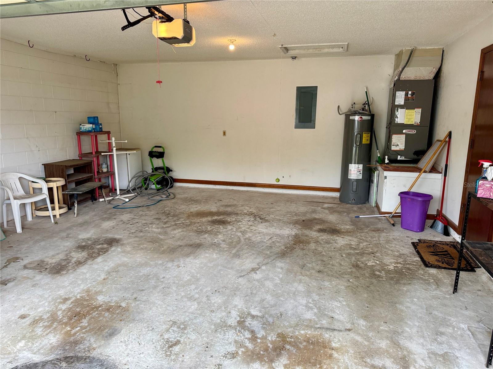 WINDSONG ESTATES - Residential