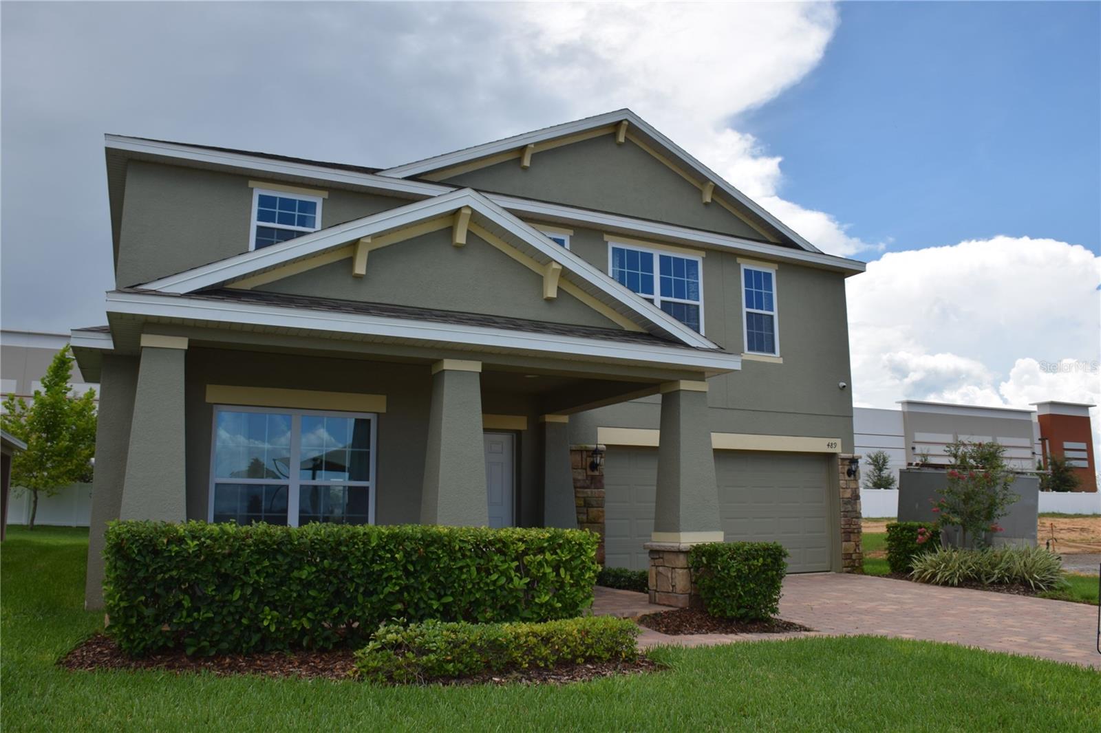 LAUREL ESTATES - Residential Lease