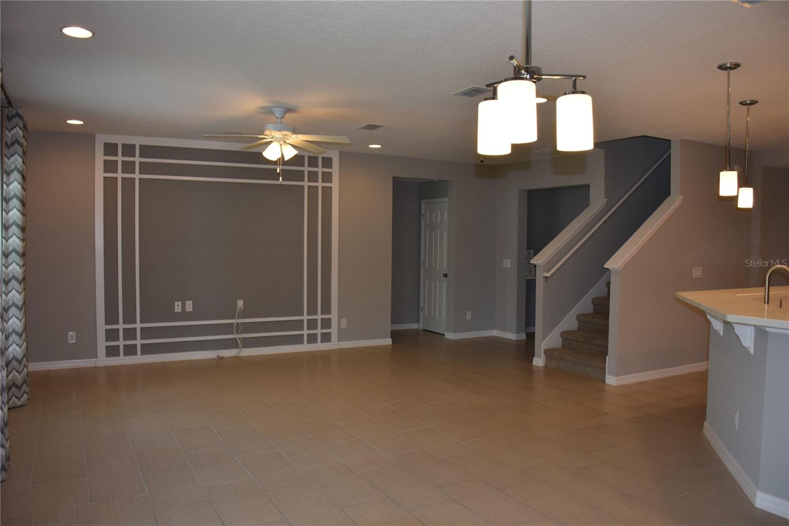 LAUREL ESTATES - Residential Lease