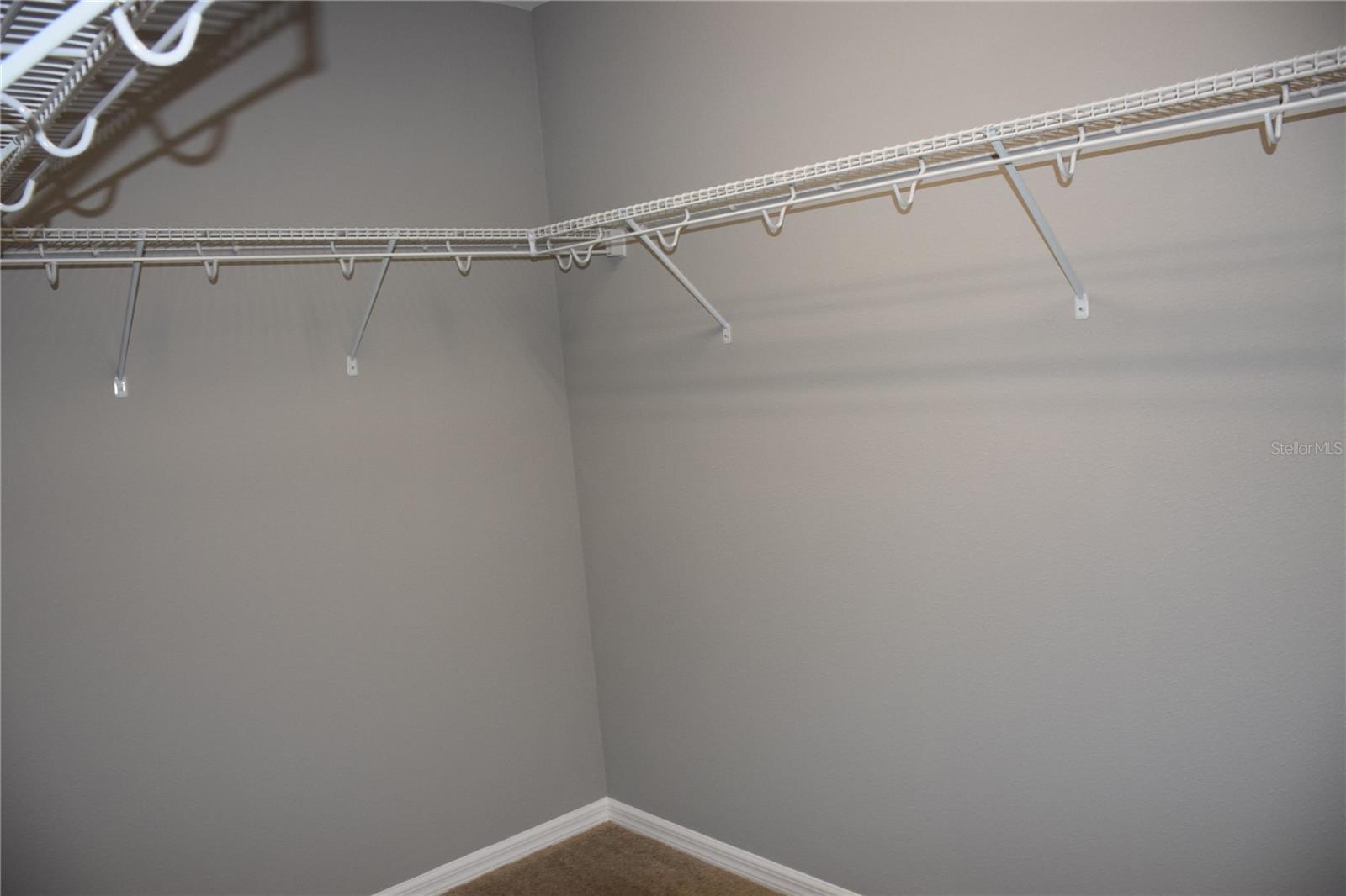 LAUREL ESTATES - Residential Lease