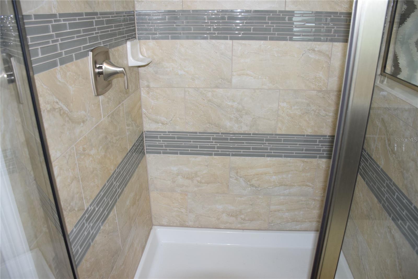 LAUREL ESTATES - Residential Lease