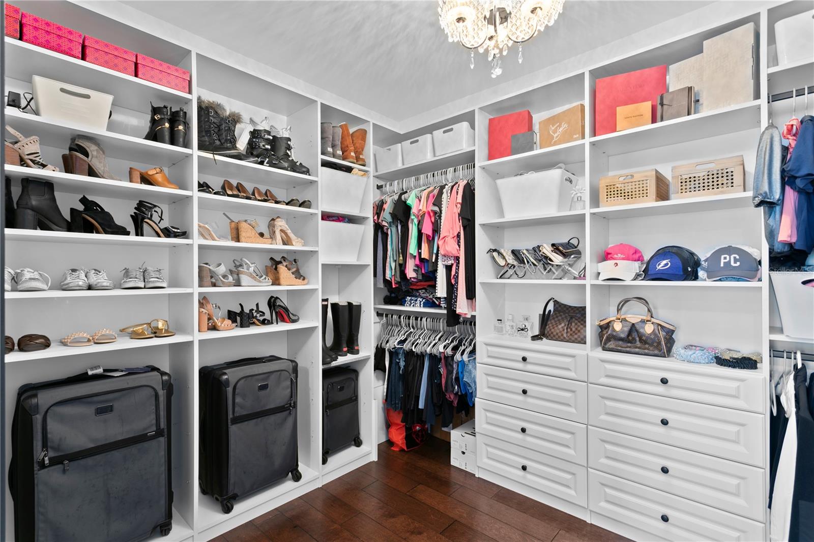 BAY VIEW ESTATES - Residential