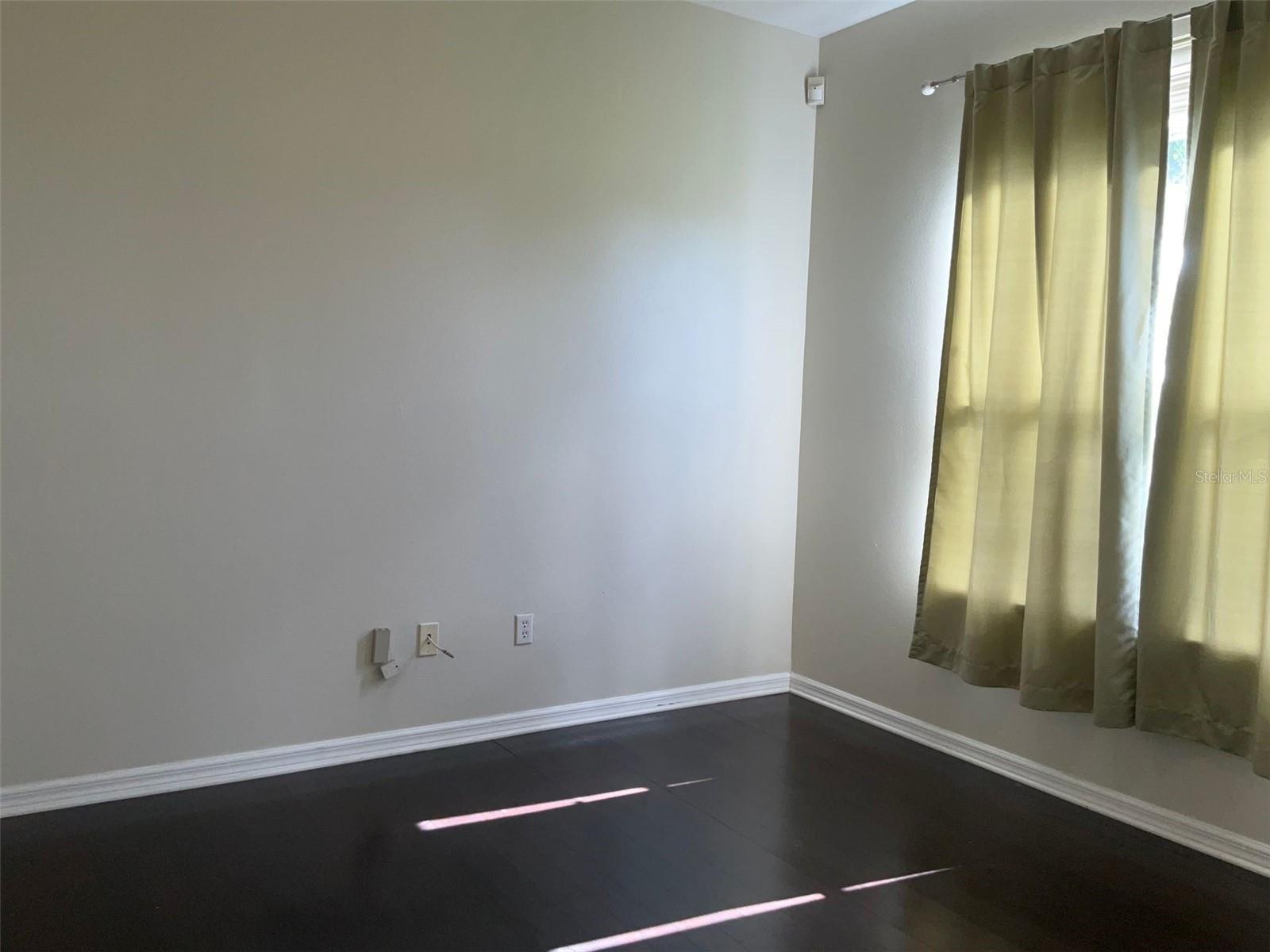 LAKES WINDERMERE PH 01 49 108 - Residential Lease