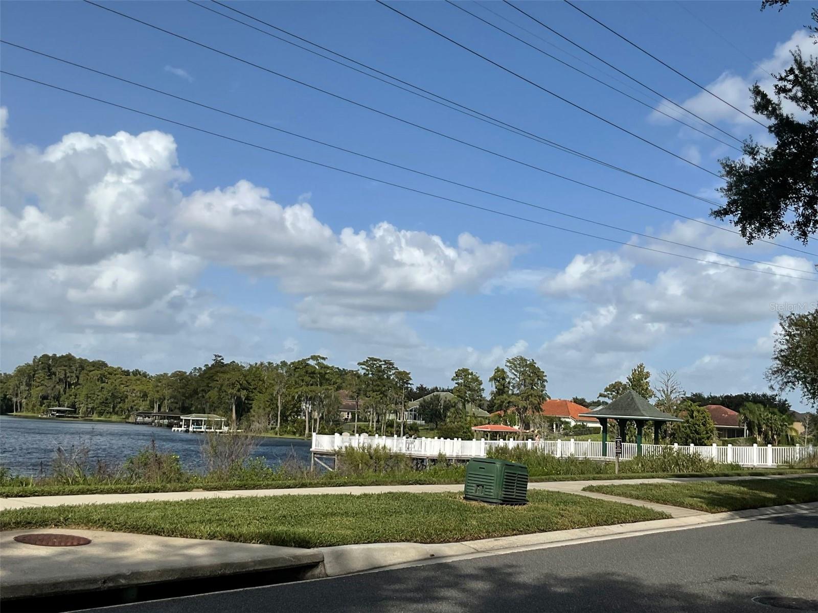 LAKES WINDERMERE PH 01 49 108 - Residential Lease