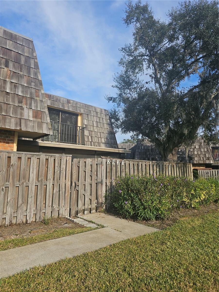 LEESBURG ROYAL OAK ESTATES - Residential