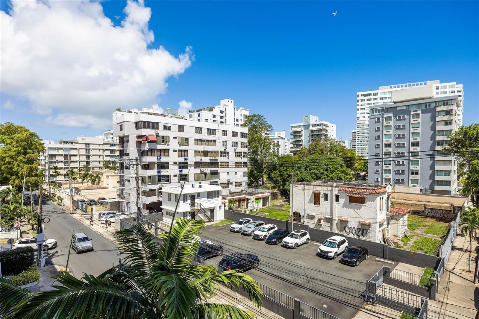 COSTA CONDADO - Residential