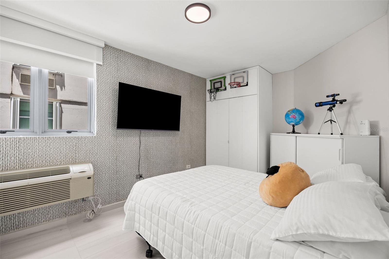 COSTA CONDADO - Residential