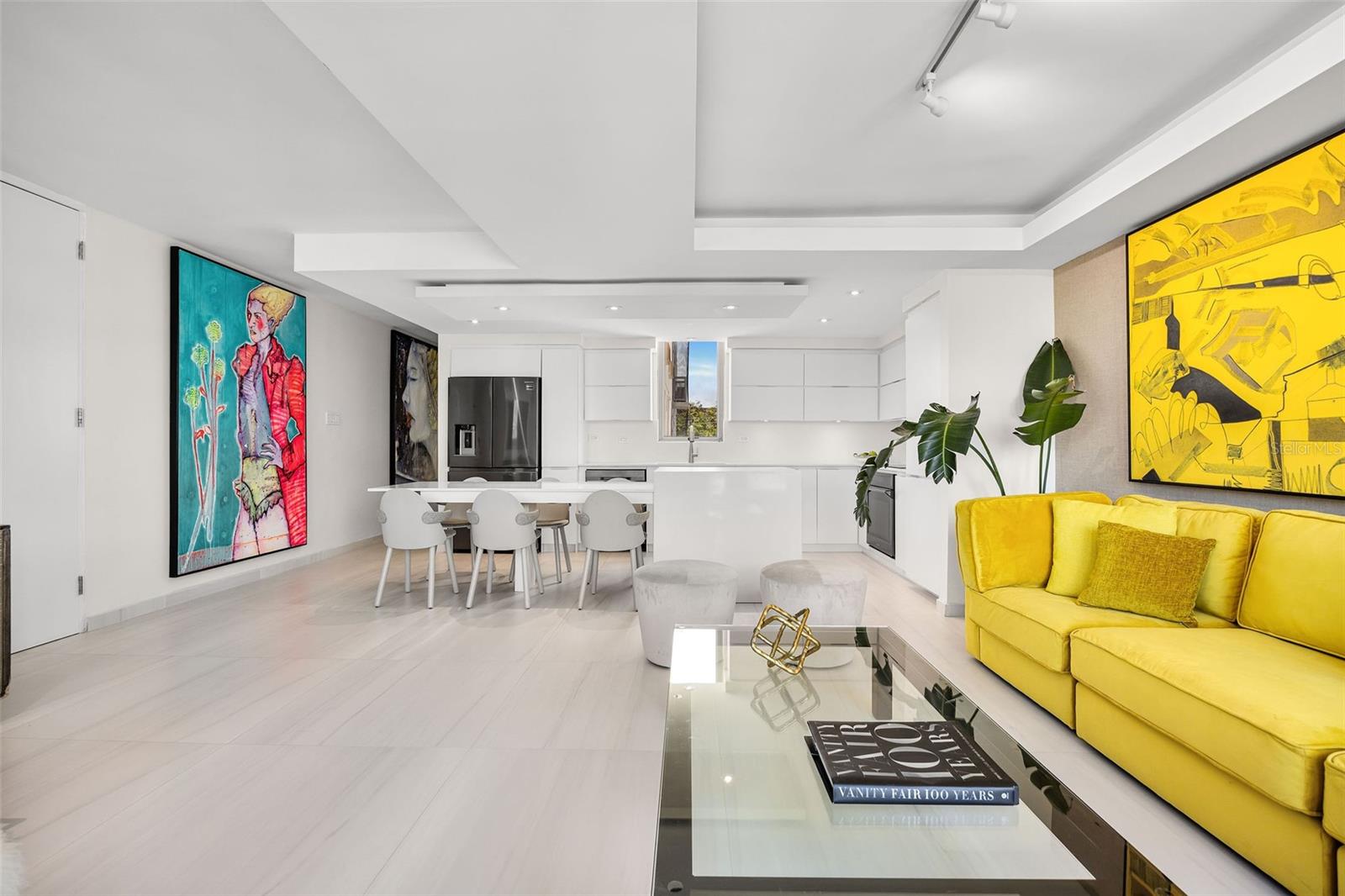 COSTA CONDADO - Residential