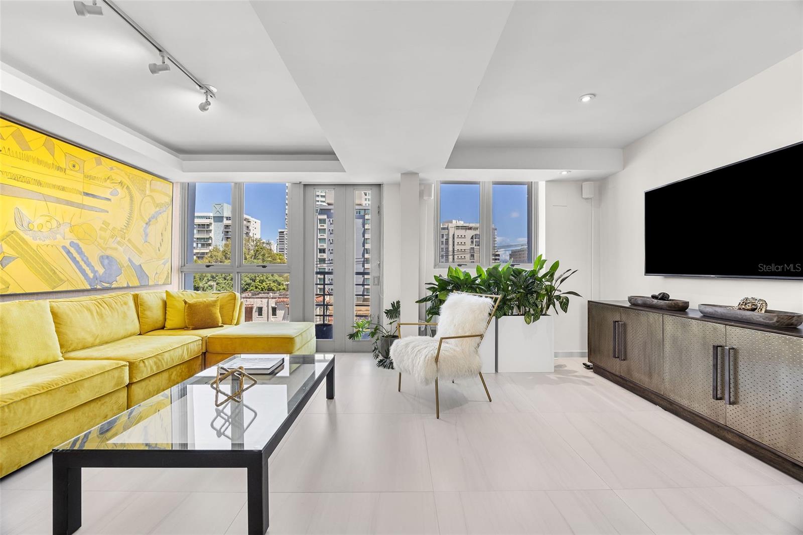 COSTA CONDADO - Residential