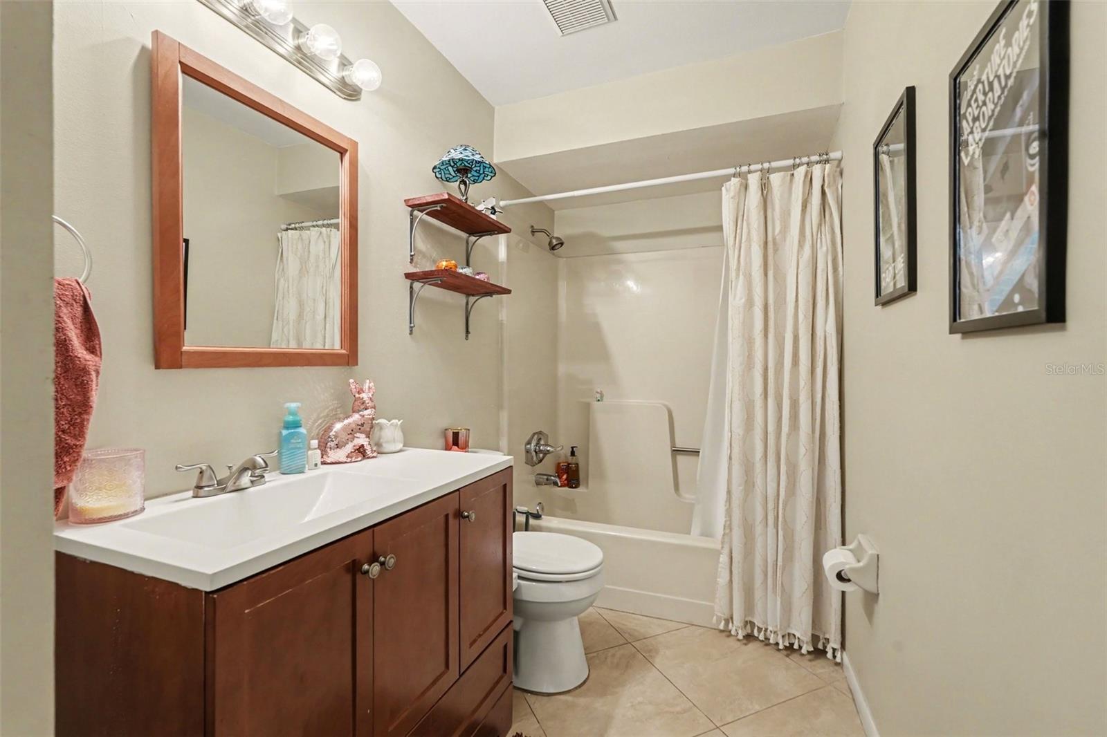 SHAWS H W - Residential