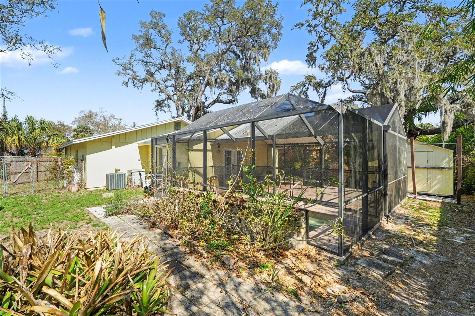 SHAWS H W - Residential
