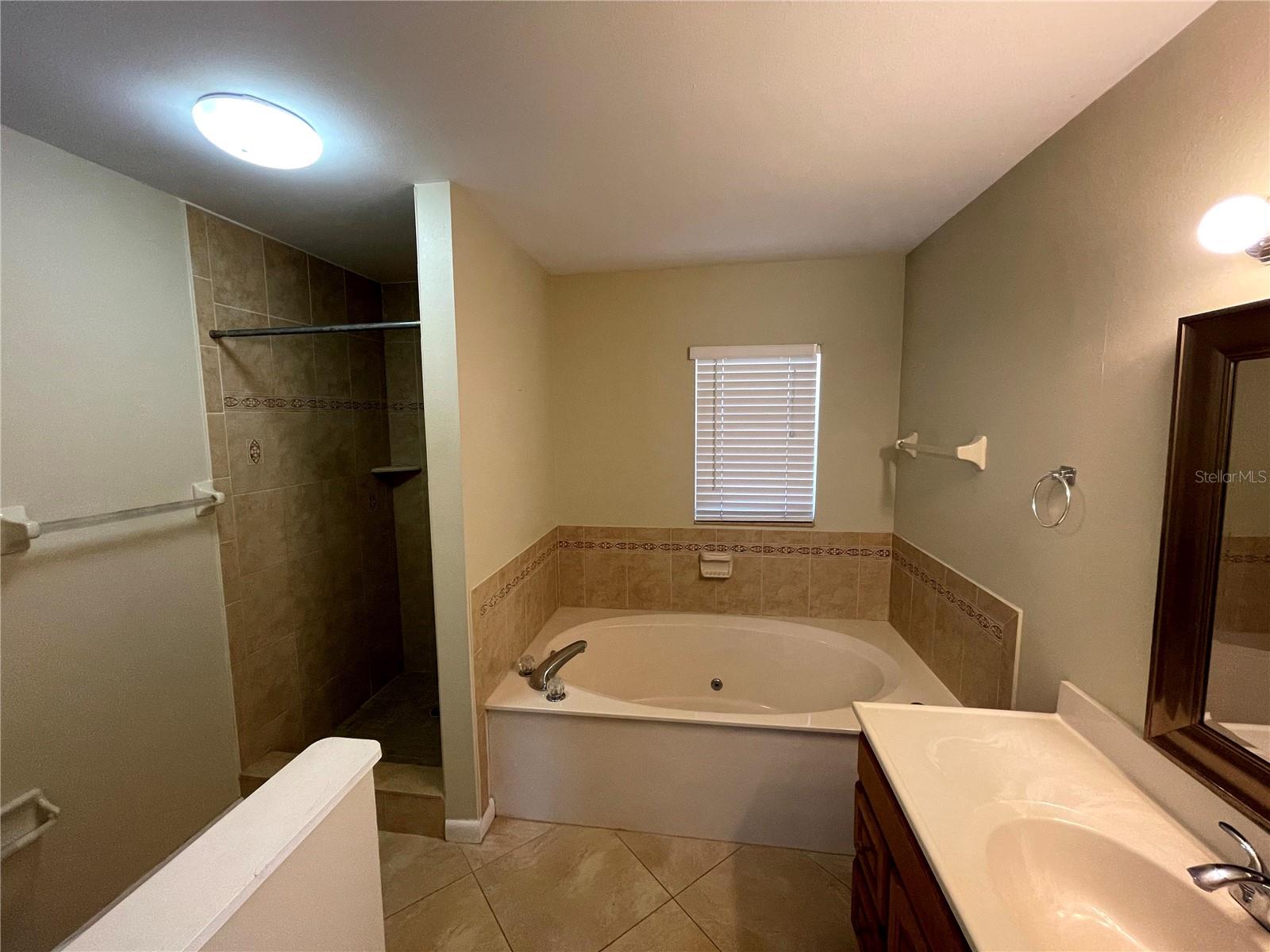 SHAWS H W - Residential