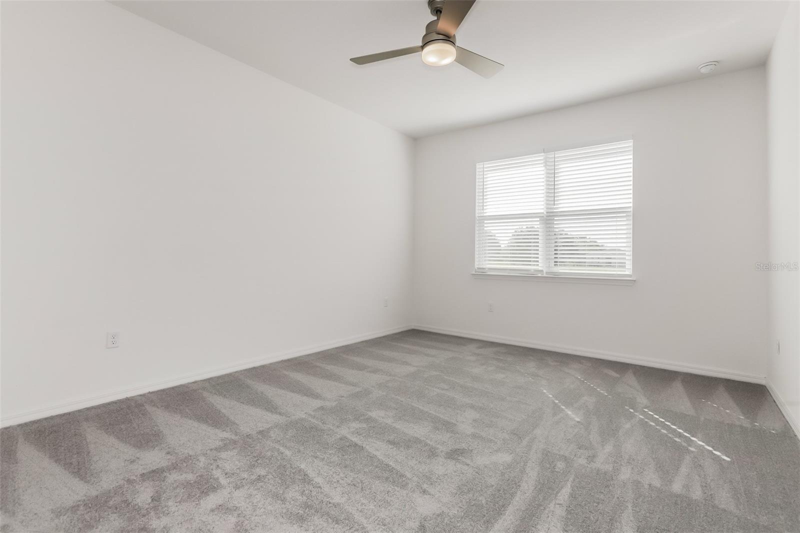 WINDSOR RESERVE PH 1 - Residential Lease