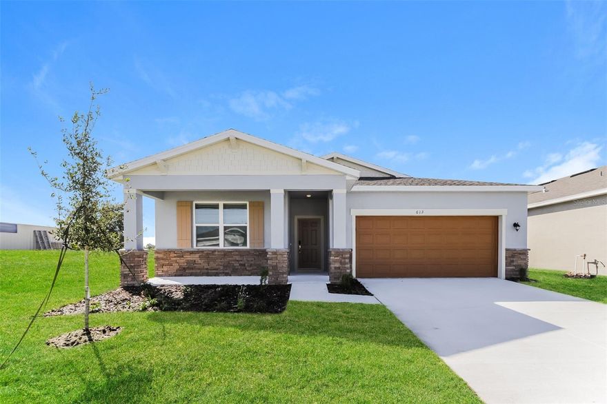 Adorable home ready for move in! This home offer 4 bedroom and 2 bathrooms located in beautiful place. In addition, this home features tile and carpeted floors. Home has 2 attached car garage space. The modern kitchen is equipped with modern appliances and offers updated cabinets with plenty of storage space. Home has neutral paint throughout. This home won't last long. Apply today!
***FIRST MONTH FREE*** Receive ONE MONTH free when you make your move by October 20, 2023. Concession will be applied to November 2023's rent, making it easier to settle in. Promotion is subject to change without notice so act fast to take advantage of this limited-time promotion. Concession is for new applicants who apply by October 13, 2023.