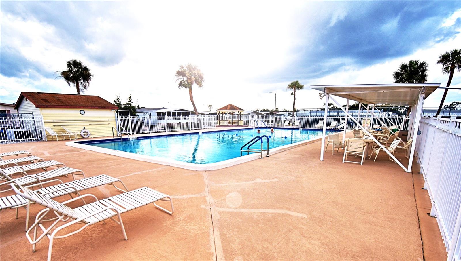 OAKWOOD ESTATES - Residential